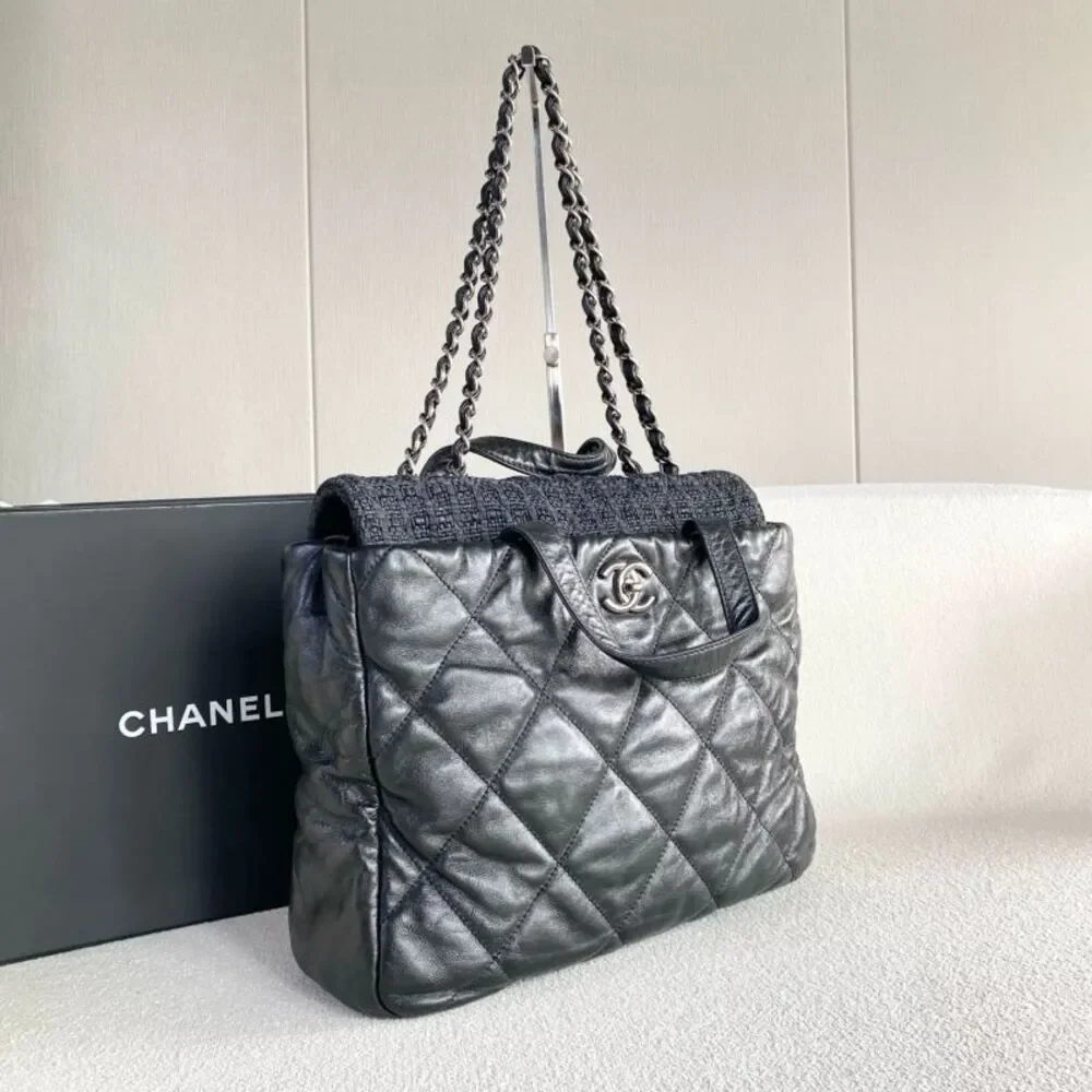 Chanel Women Pre-Loved Bag Very Good Condition